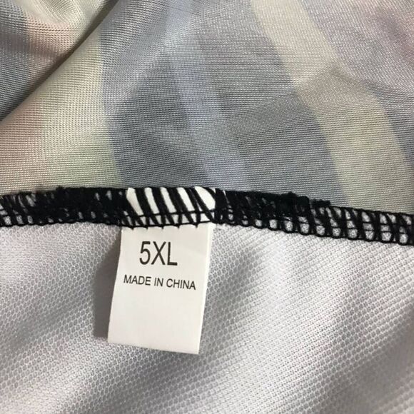 NWOT Colorful Striped One Piece Swimsuit Size 1X - Picture 8 of 8